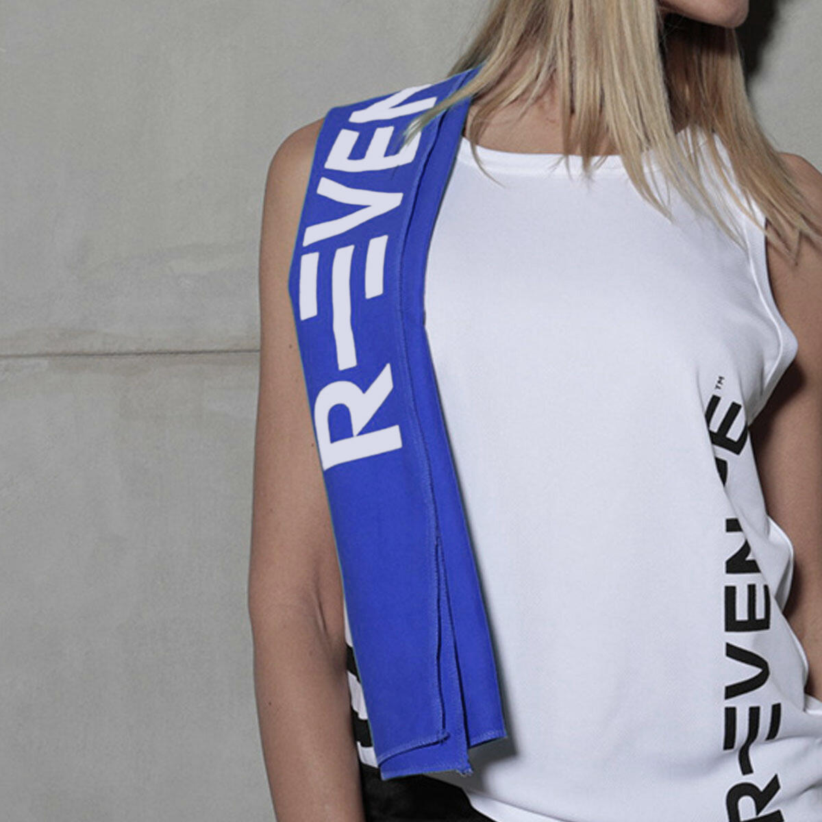 skilly FBT120 Serviette de fitness I Serviette de fitness 120 x 50 cm I Serviette de sport avec fonction antidérapante I Serviette 100 % coton I XL skilly FBT120 Serviette de fitness I Serviette de fitness 120 x 50 cm I Serviette de sport avec fonction antidérapante I Serviette 100 % coton I XL